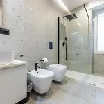 Διαμέρισμα Doria 10 Next To Train Station *