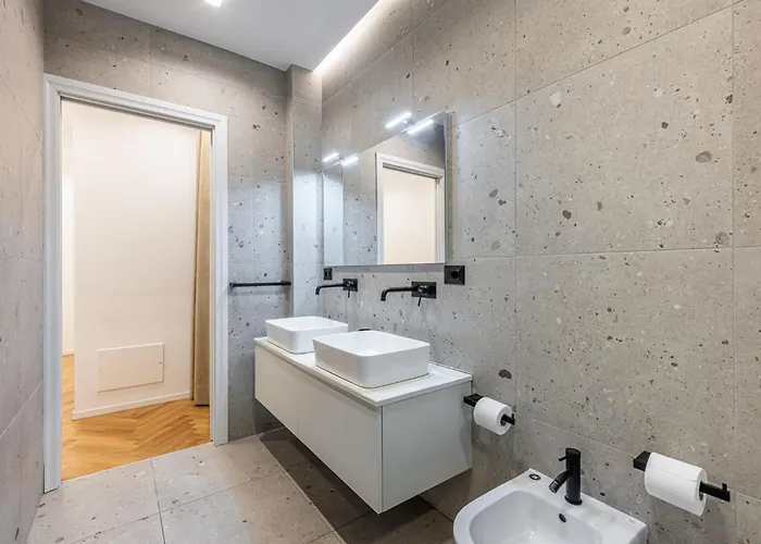 Apartament Doria 10 Next To Train Station *