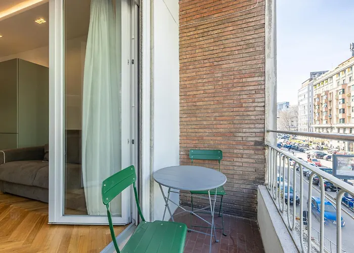 Apartament Doria 10 Next To Train Station Mediolan